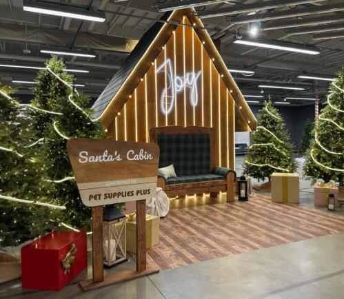 Visit with Santa - sponsored by Pets Supplies Plus   (Graphic - Opens in an overlay)